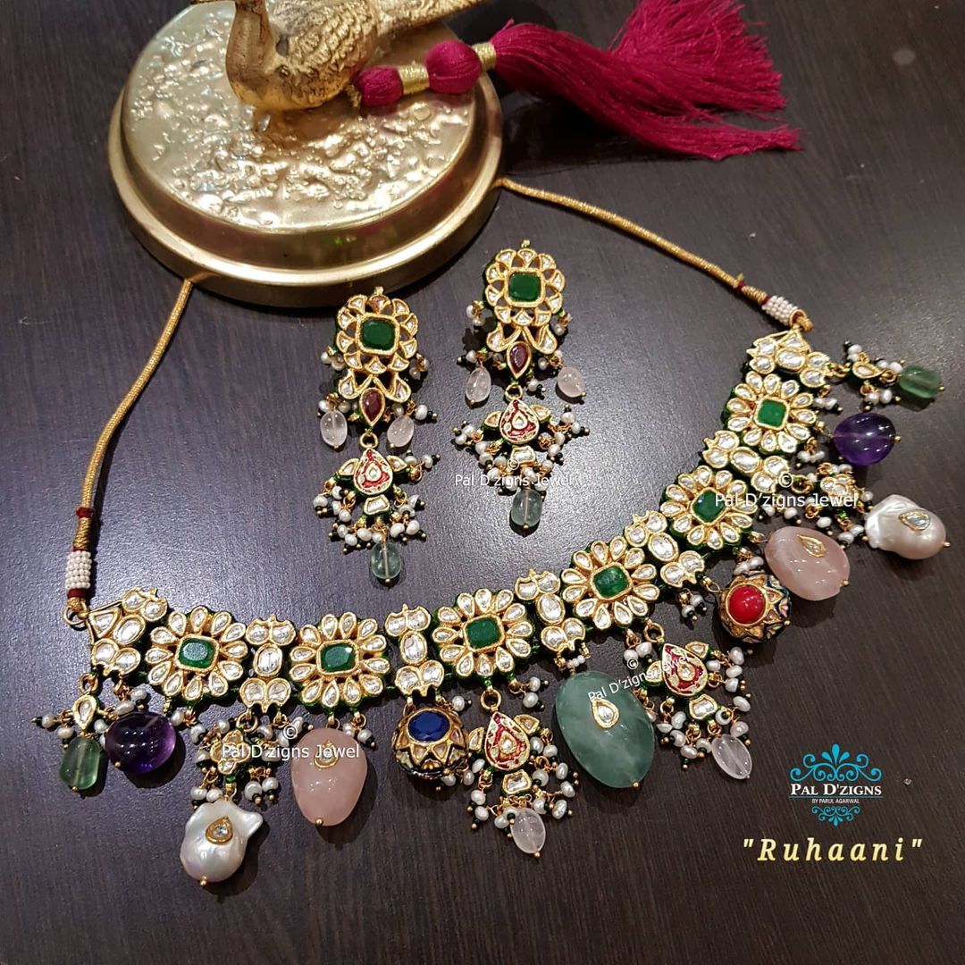 Ruhaani Kundan Set