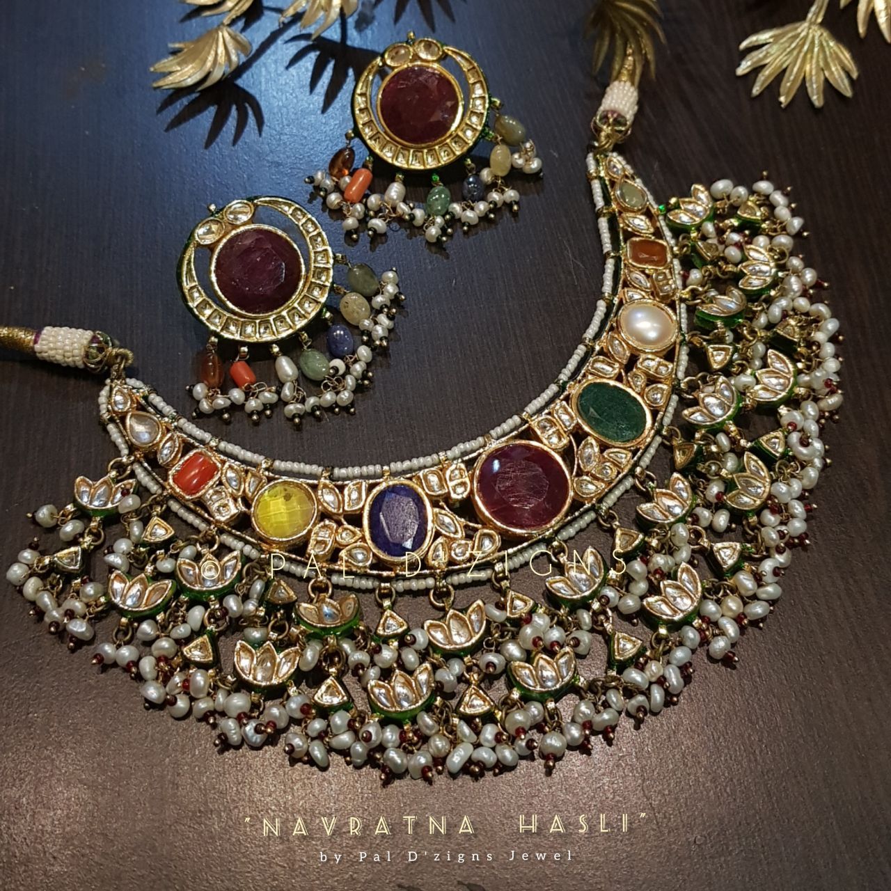 Navratna Hasli Set