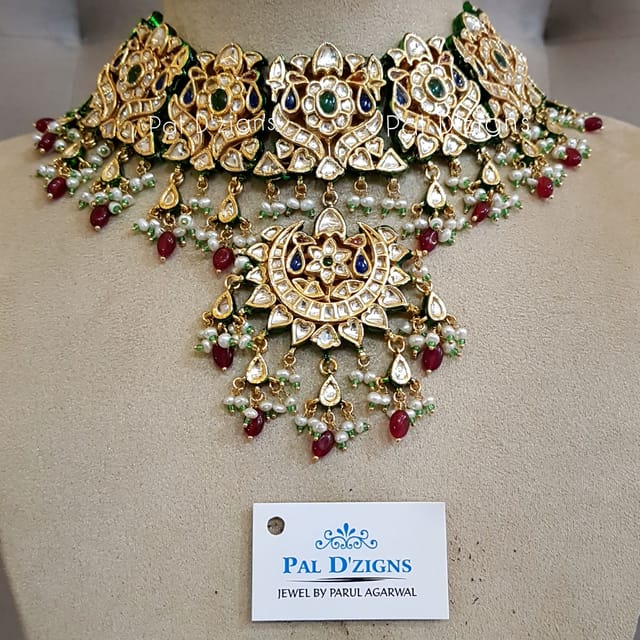 Aishwarya Kundan Set