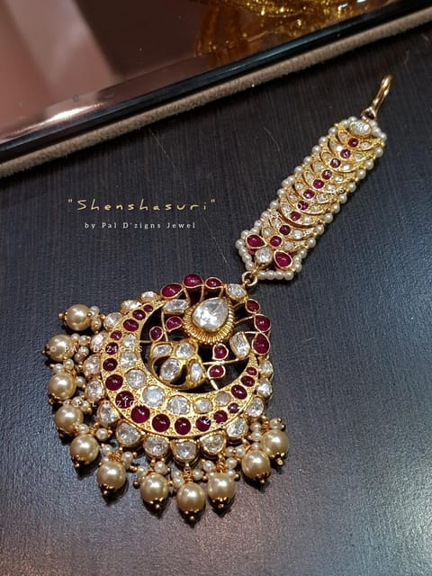 Shenshasuri Moissanite Polki Tika