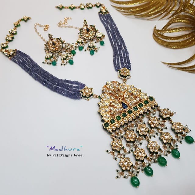 Madhura Pendant Set