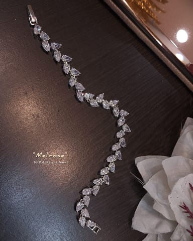 Melrose Swarovski Cocktail Bracelet