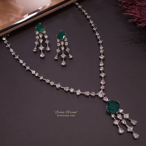 Evaa Green Swarovski Set