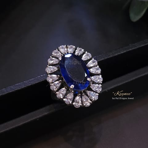 Keynee Swarovski Ring