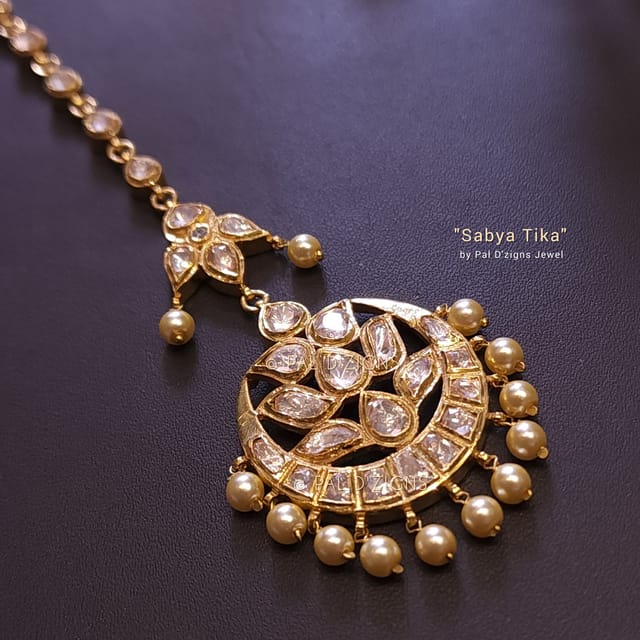 Sabya Moissanite Polki Maangtika
