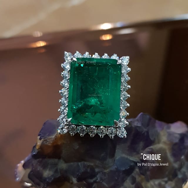Chique Swarovski Ring