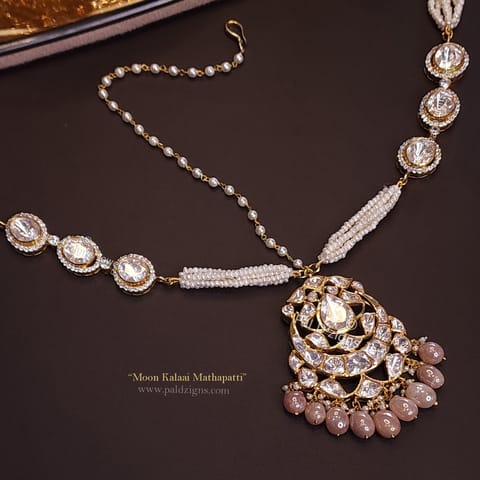 Moon Kalaai Mathapatti in Moissanite Polki Moon Kalaai Mathapatti in Moissanite Polki