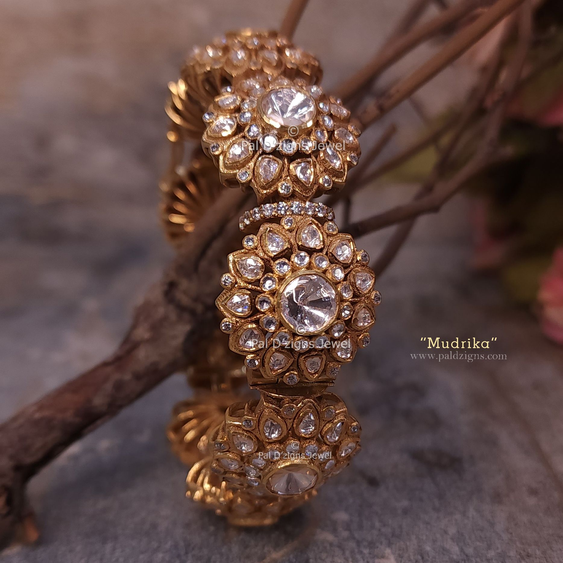 Mudrika Gold(2-8" Size) Moissanite Polki Bangles (Single)