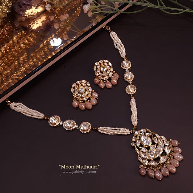 Moon Malhaari Pendant Set In Moissanite Polki