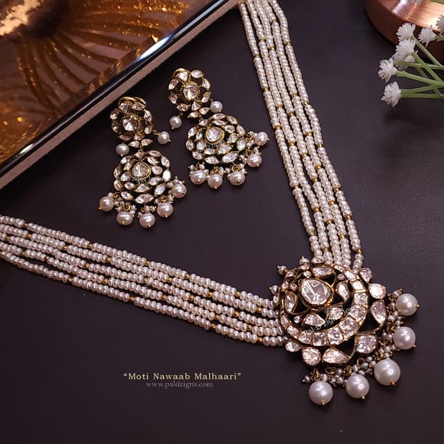 Moti Nawaab Malhaari Moissanite Polki Pendant Set