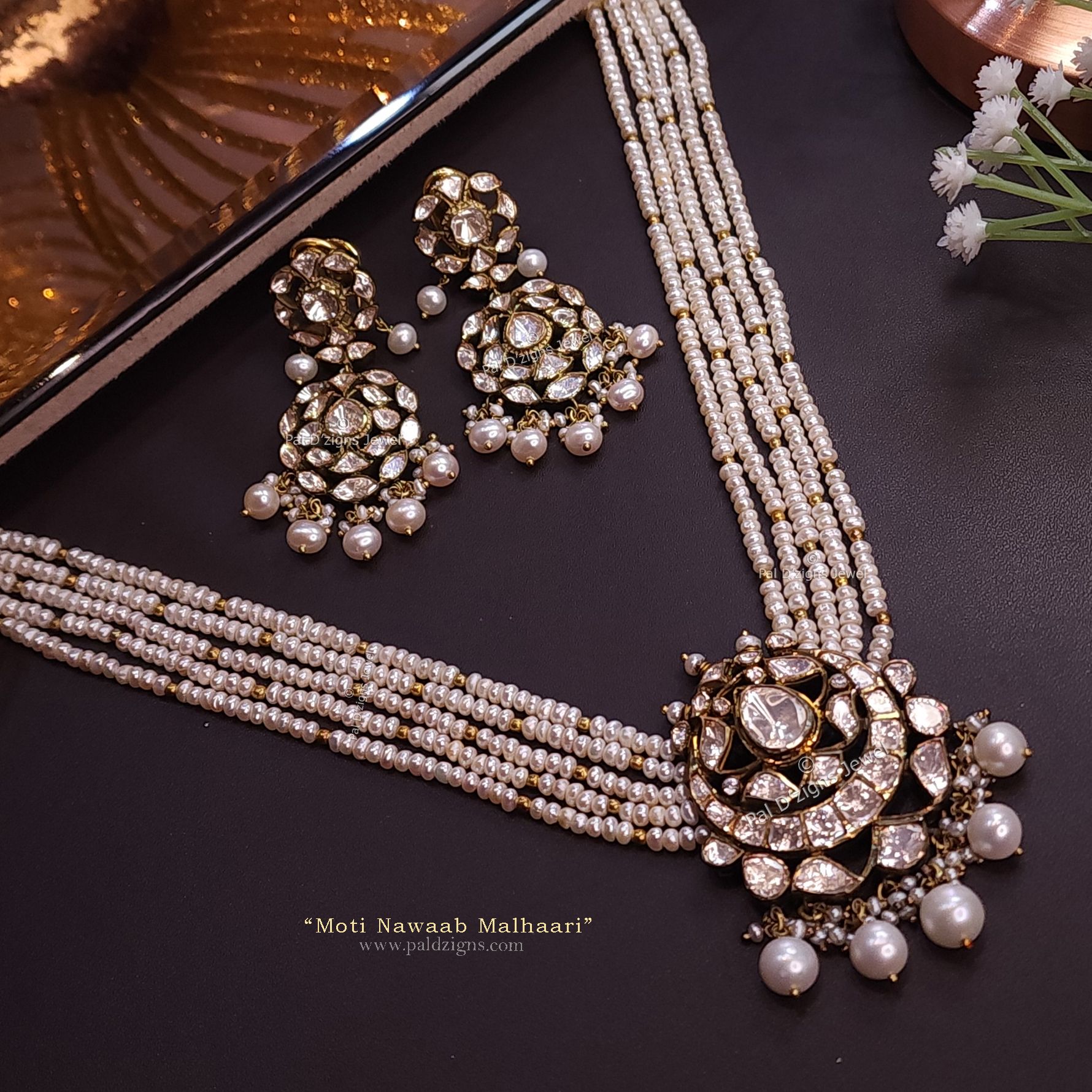 Moti Nawaab Malhaari Moissanite Polki Pendant Set