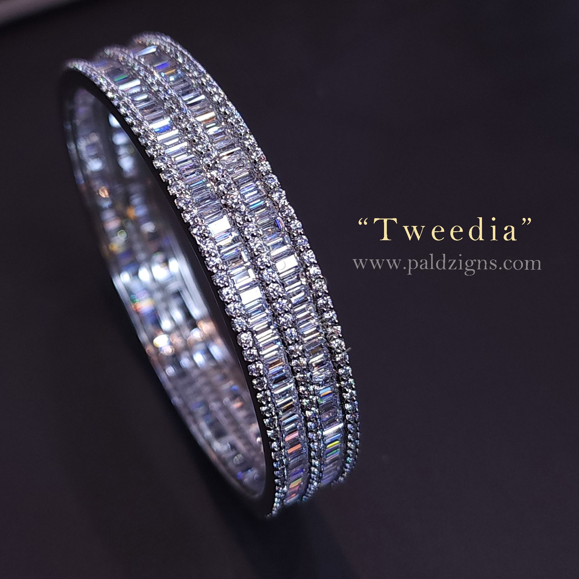 Tweedia Bangle