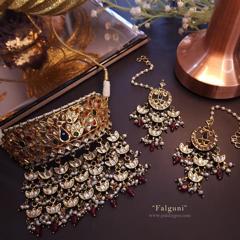 Falguni Kundan Choker Set