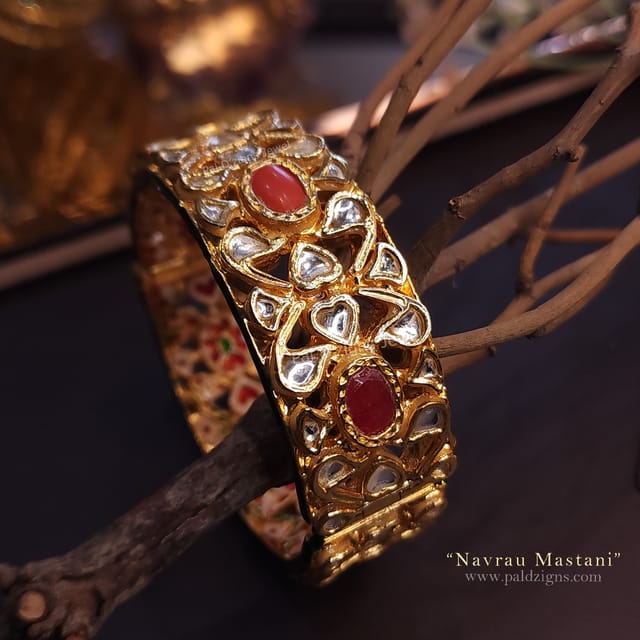 Navrau Mastani Bangles (Single)