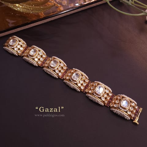 Gazal {2-4" Size} Moissanite Polki Bracelet (Single) Gazal {2-4" Size} Moissanite Polki Bracelet (Single)