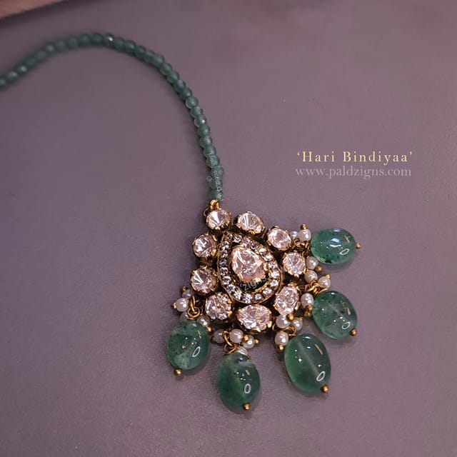 Hari Bindiyaa Moissanite Polki Maangtika