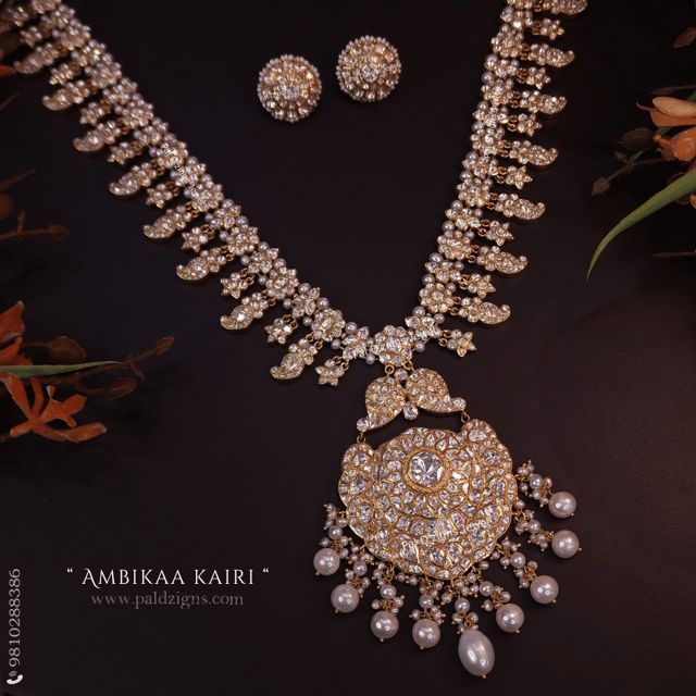 Ambikaa Kairi Moissanite polki Necklace Set