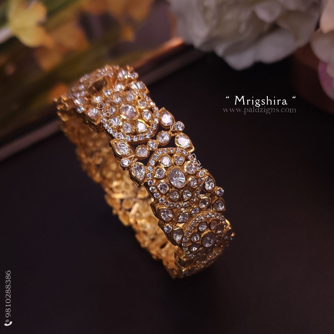 Mrigshira Gold (2-6" Size) Moissanite Polki Bangle (Single)