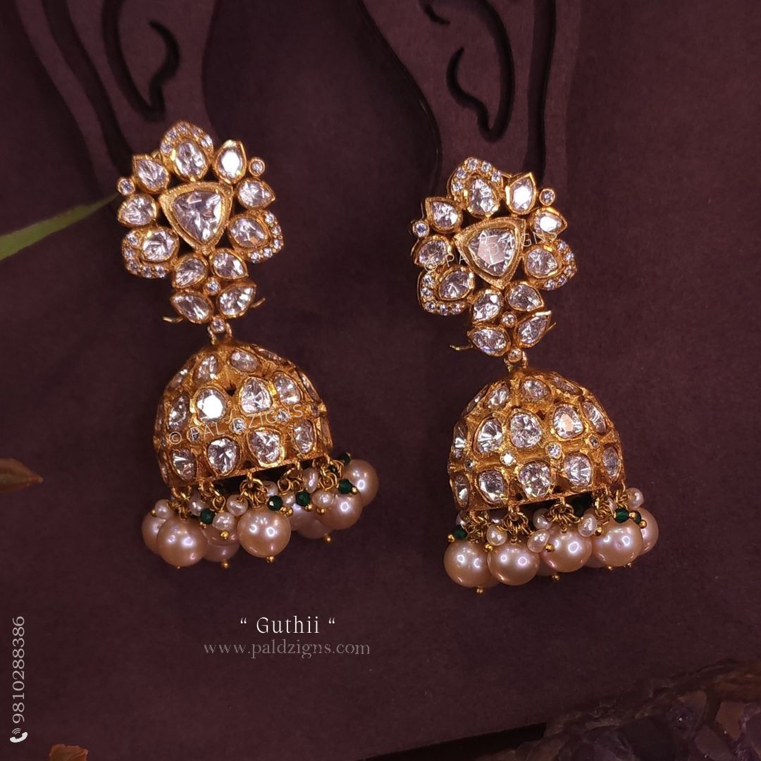 Guthii Moissainte Polki Jhumki