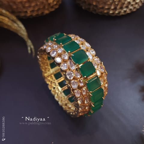 Nadiyaa (2-2" Size) Moissanite Polki Bangle (Single) Nadiyaa (2-2" Size) Moissanite Polki Bangle (Single)