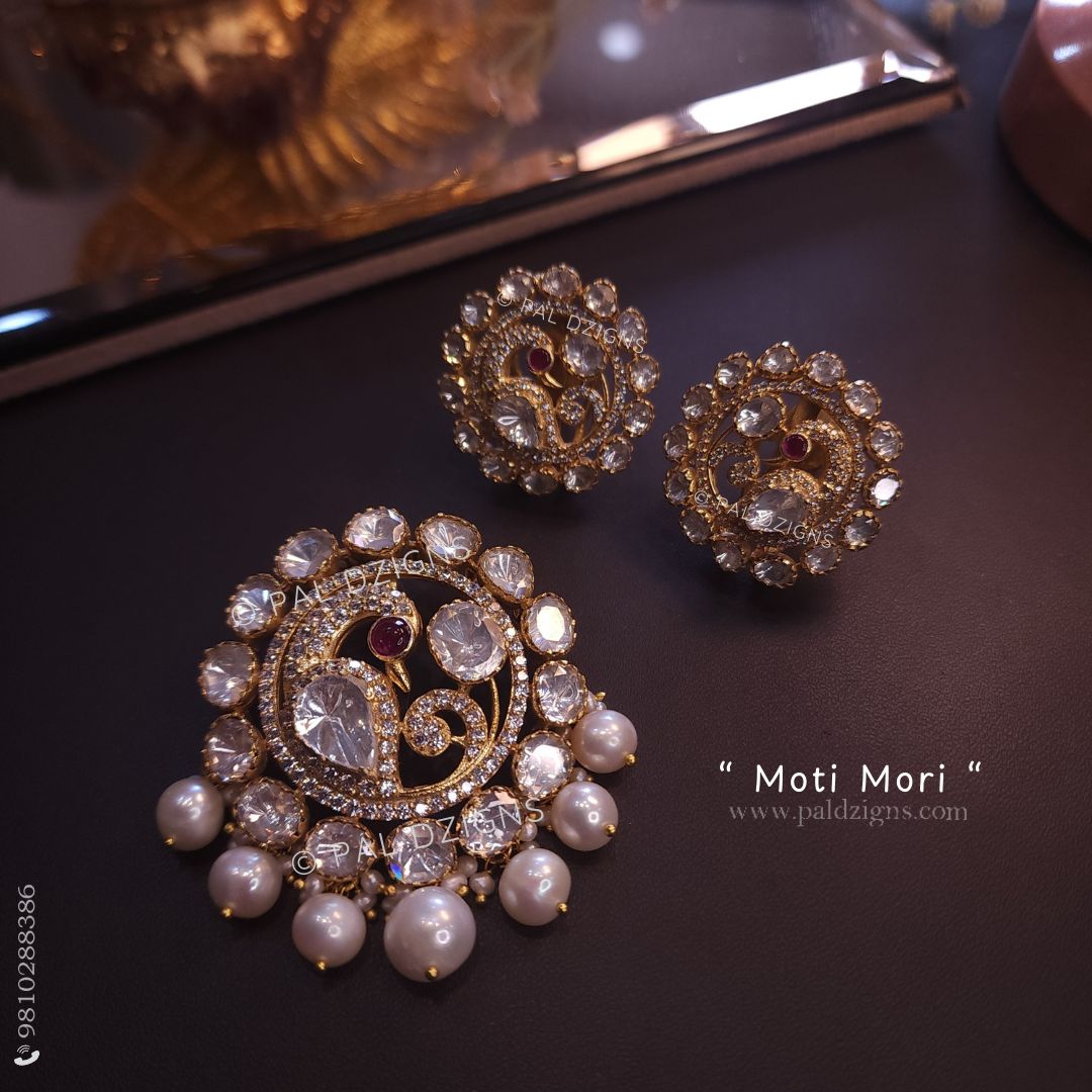 Moti Mori Moissanite Polki Pendant Set
