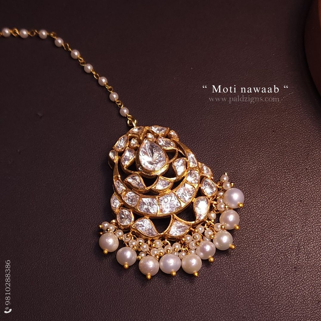 Moti Nawaab Gold(Small) Moissanite Polki Maangtika