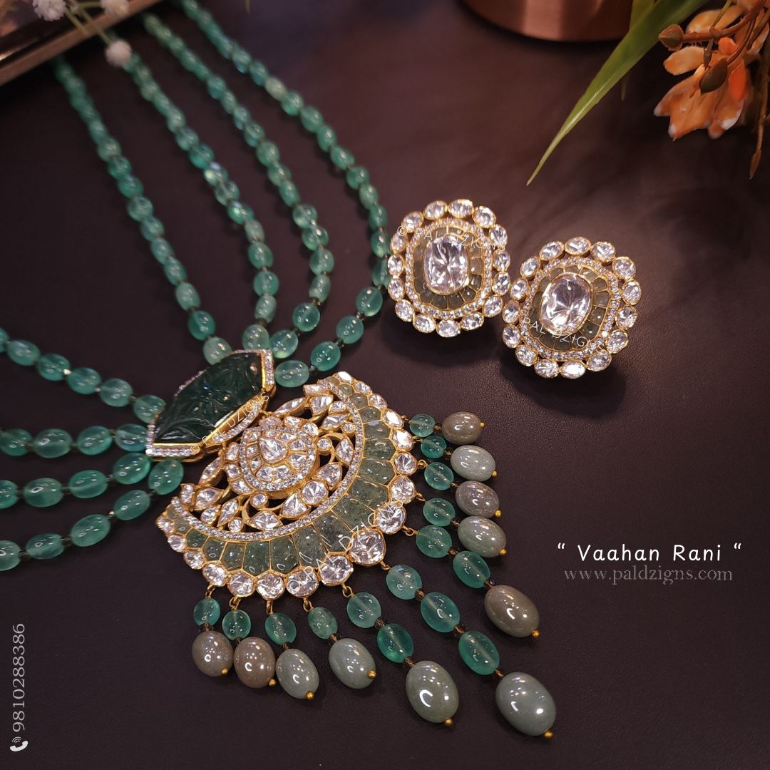 Vaahan Rani Light Green Moissanite Polki Long Pendant Set