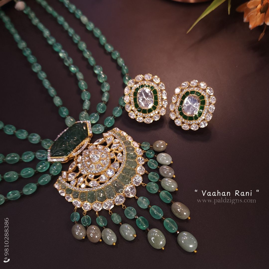 Vaahan Rani Dark Green Moissanite Polki Long Pendant Set
