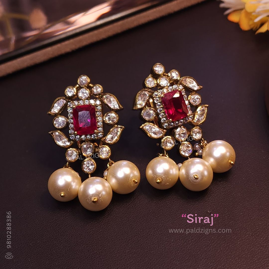 Siraj Antique Moissanite Polki  Stud