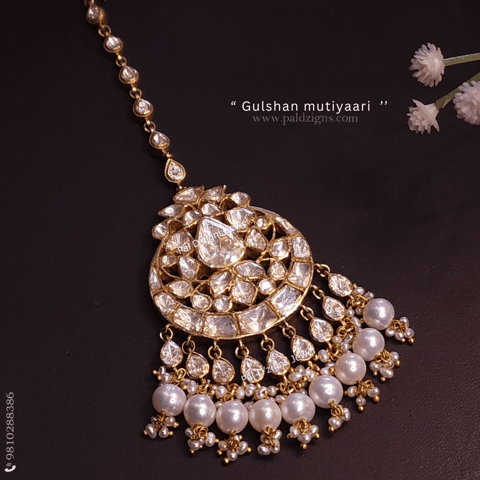 Gulshan Mutiyaari Moissanite Polki Maang Tikka