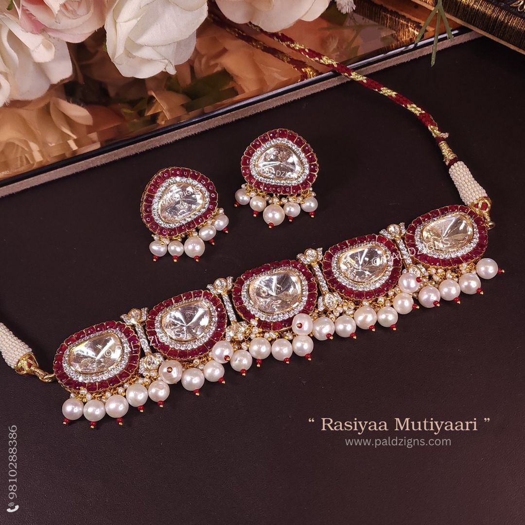 Rasiyaa Mutiyaari Moissanite Polki Choker Set