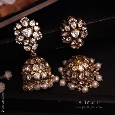 Moti Guthii Detachable Moissainte Polki Jhumki