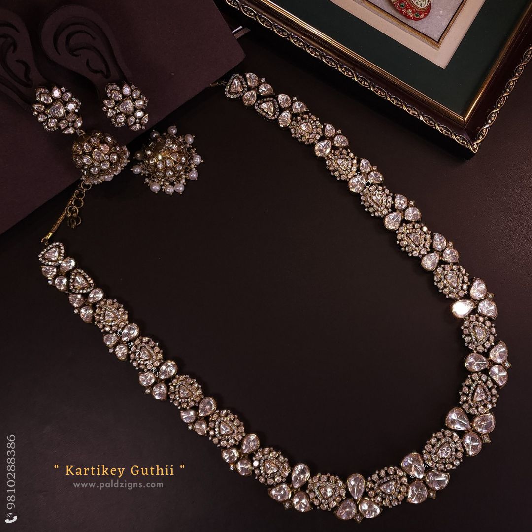 Kartikey Guthii Detachable Moissanite Polki Necklace Set