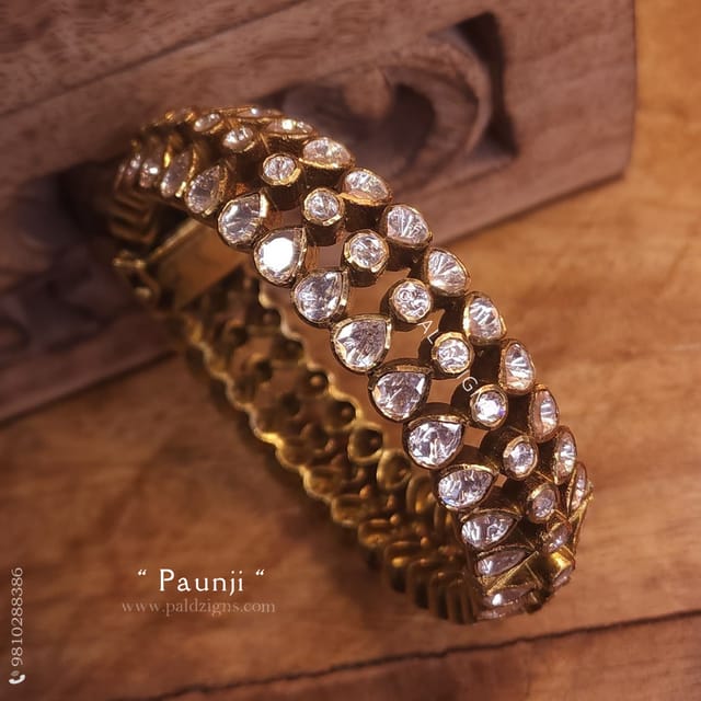 Paunji (2-4" Size Antique) Moissanite Polki Bangle