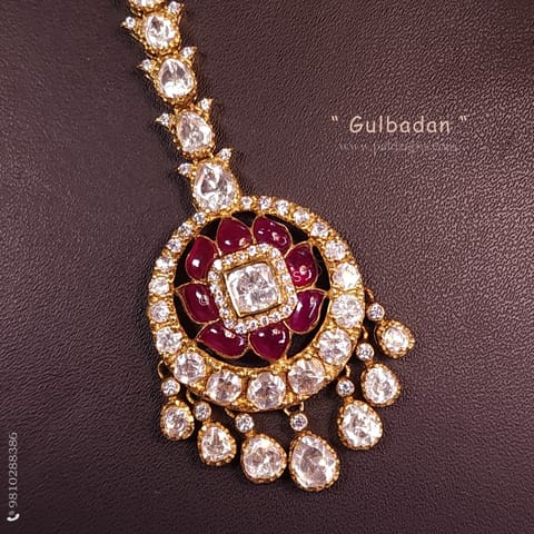 Gulbadan Moissanite Polki Maangtikka
