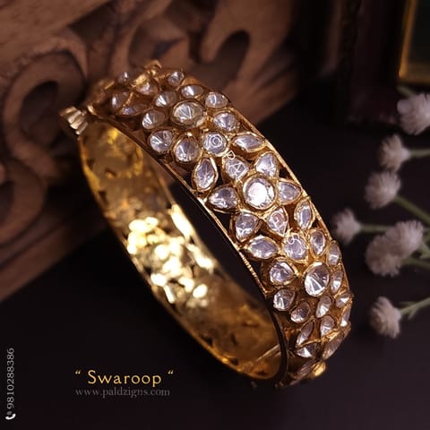 Swaroop 2-8" Size Moissanite Polki Bangle(Single) Swaroop 2-8" Size Moissanite Polki Bangle(Single)