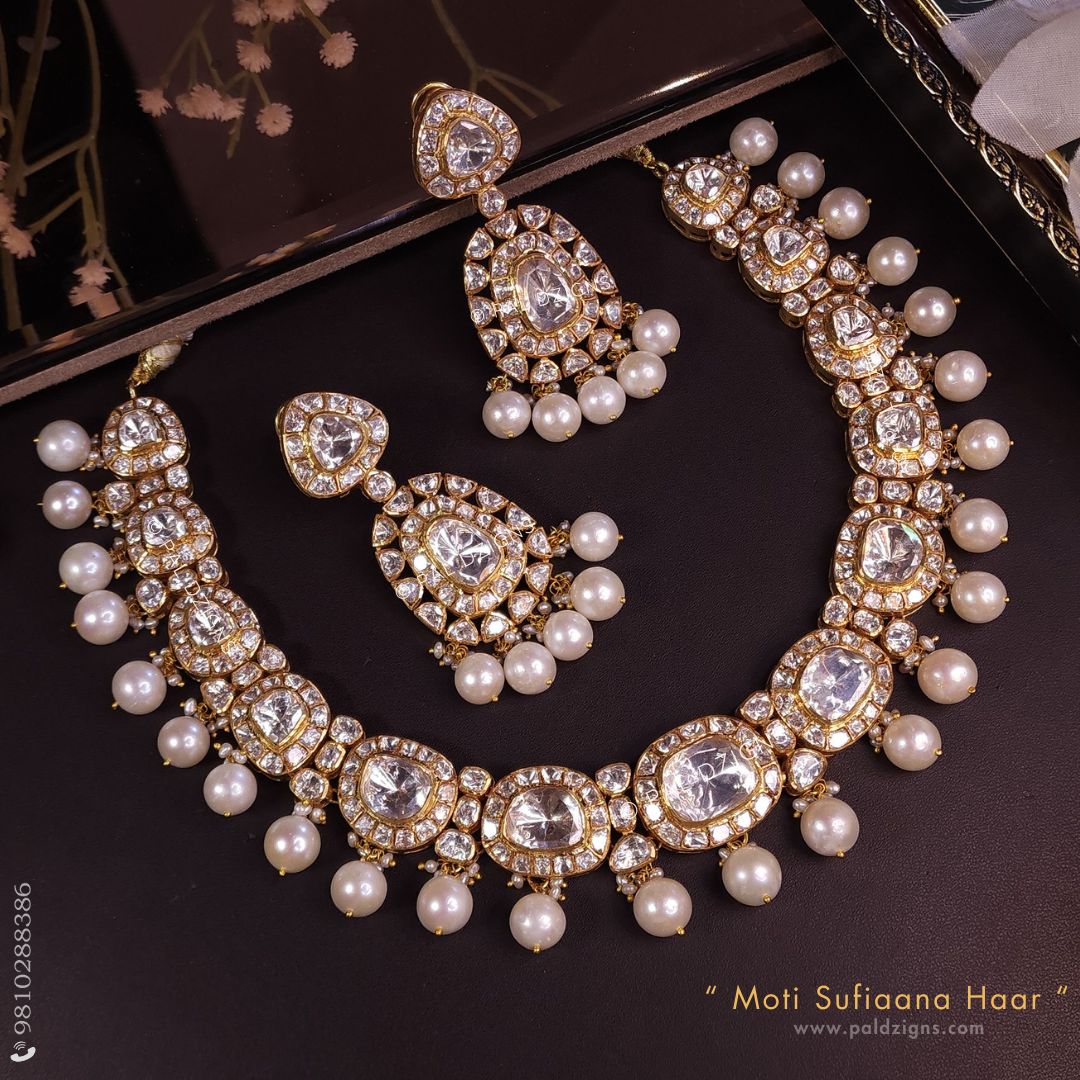 Moti Sufiaana Haar Moissanite Polki Necklace Set