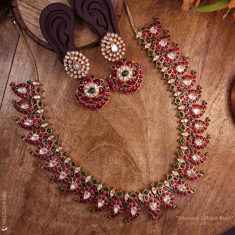 Dhanush Lilliput Kairi Moissanite Polki Necklace Set