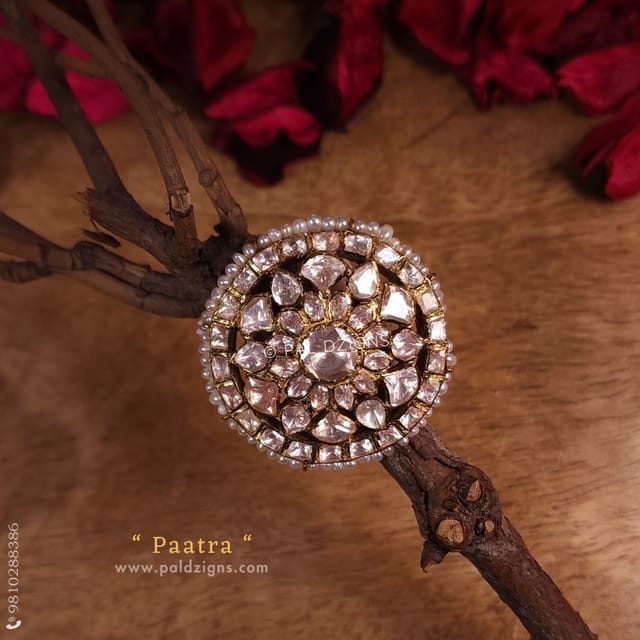 Paatra Antique Moissanite Polki Ring
