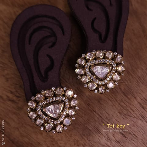 Tri Key Antique Moissanite Polki Stud