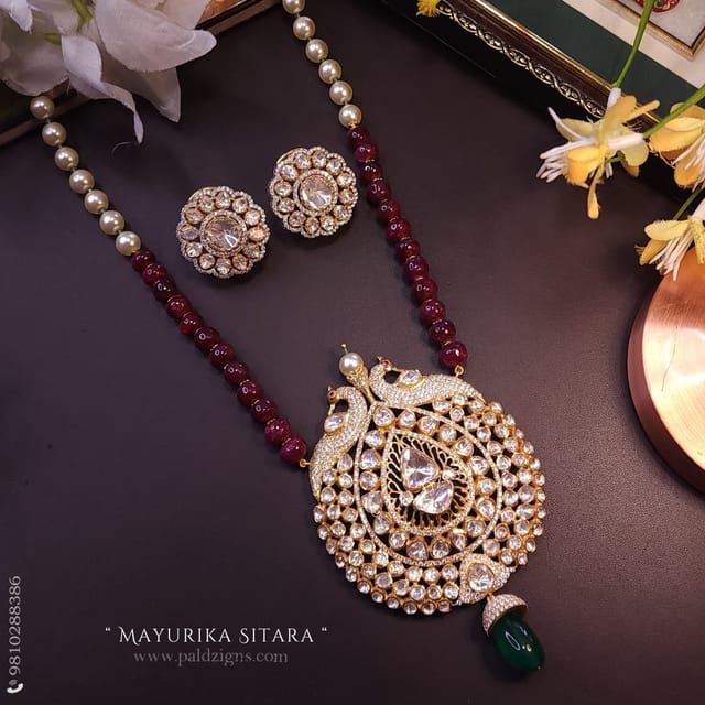 Mayurika Sitara Gold Moissanite Polki Pendant Set