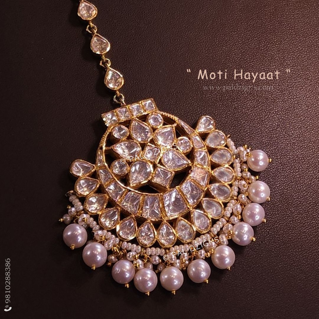Moti Hayaat Moissanite Polki Tikka