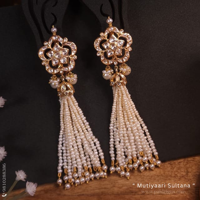 Mutiyaari Sultana Moissanite Polki Earrings