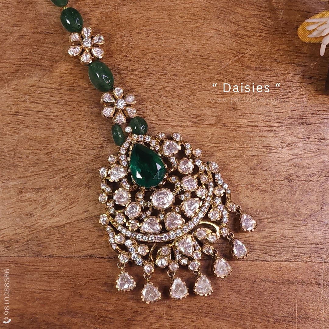 Daisies Moissanite Polki Maangtikka