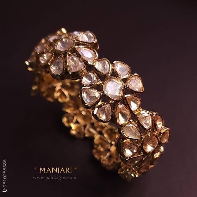 Manjari  Antique 2-6" Size Moissanite Polki Bangle (Single)