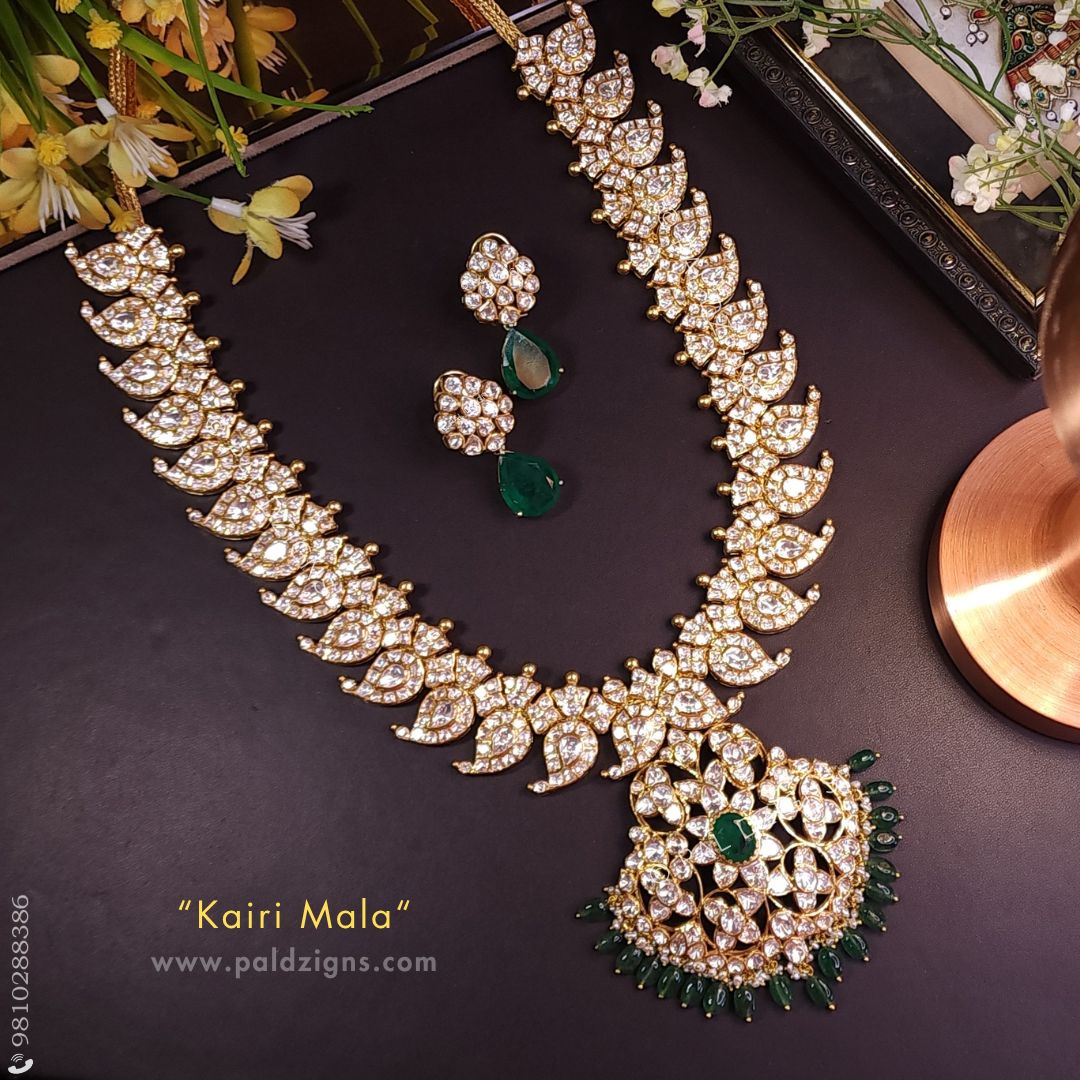 Kairi Mala Moissanite Polki Detachable Pendant Set