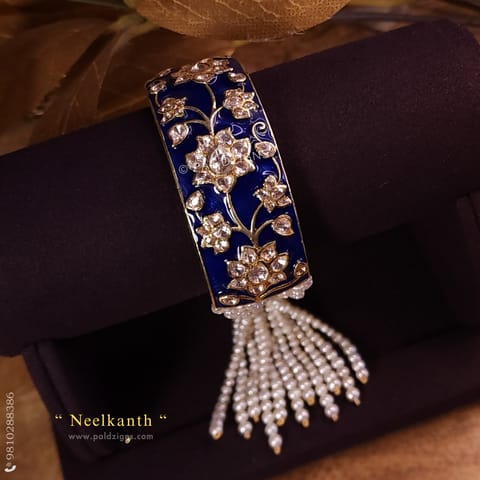 Neelkanth 2-6" Size Moissanite Polki Bracelet (Single) Neelkanth 2-6" Size Moissanite Polki Bracelet (Single)