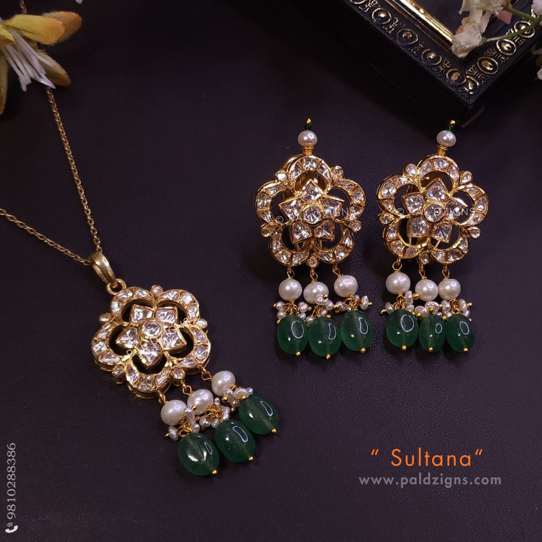 Sultana Moissanite Polki Pendant Set