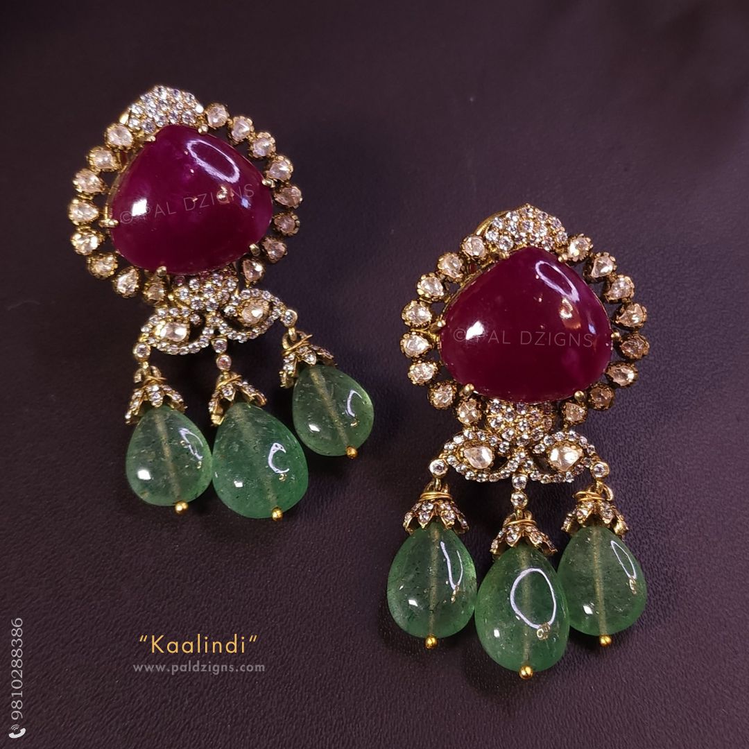 Kaalindi Moissanite Polki Stud