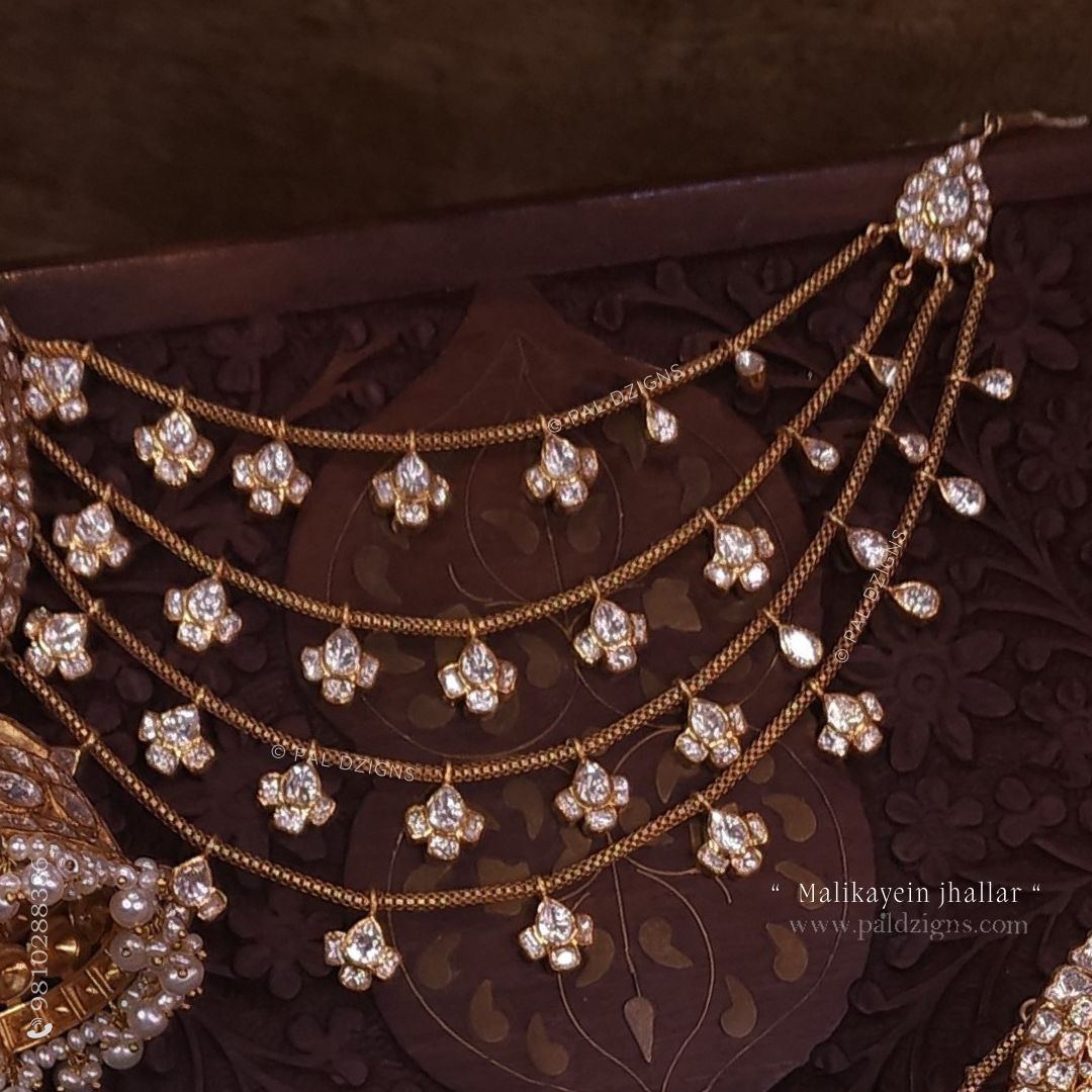 Malikayein Small Moissanite Polki Jhallar kaanchain